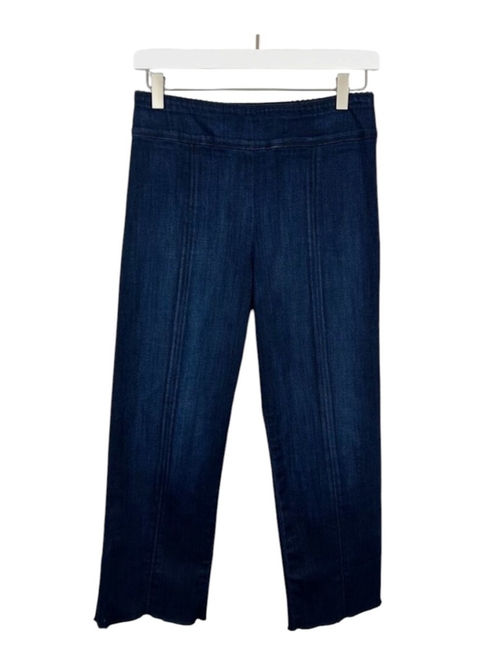 Mesmerize Dark Wash Stretch Capris Size Medium